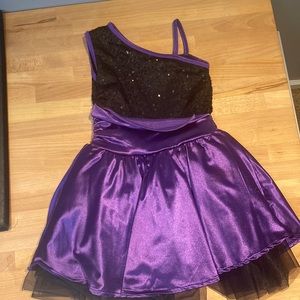 Girls dance costume